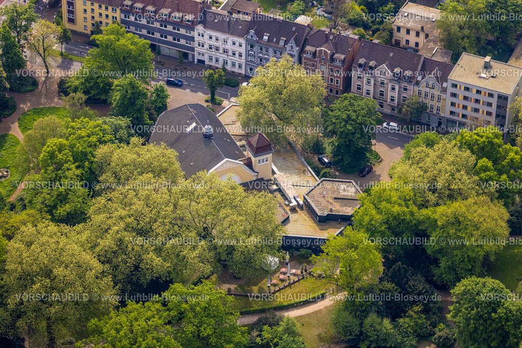 Herne240500536 | Luftbild, Mondpalast von Wanne-Eickel Theater und Events im Stadtgarten mit See, grüne Bäume, Wanne, Herne, Ruhrgebiet, Nordrhein-Westfalen, Deutschland
