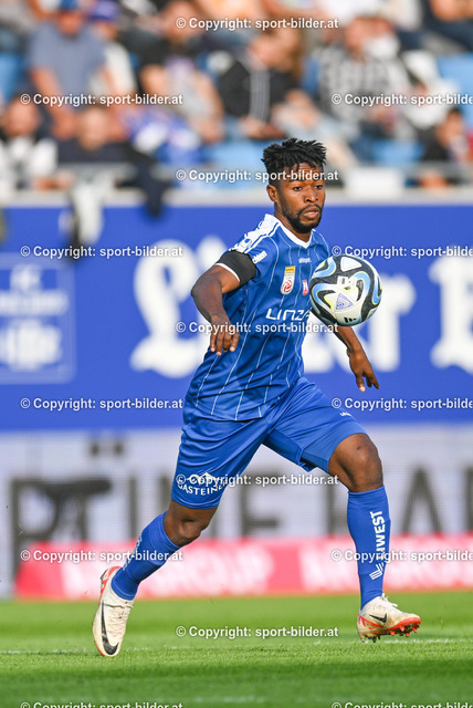 AUT, Admiral Bundesliga, FC Blau Weiss Linz vs SK Austria Klagenfurt | 30.09.2023, Hofmann Personal Stadion Linz, AUT, Admiral Bundesliga, FC Blau Weiss Linz vs SK Austria Klagenfurt, im Bild Paul Mensah (Blau Weiss Linz)


// Admiral Bundesliga Match between FC Blau Weiss in Linz vs SK Austria Klagenfurt, Austria on 2023/09/30
