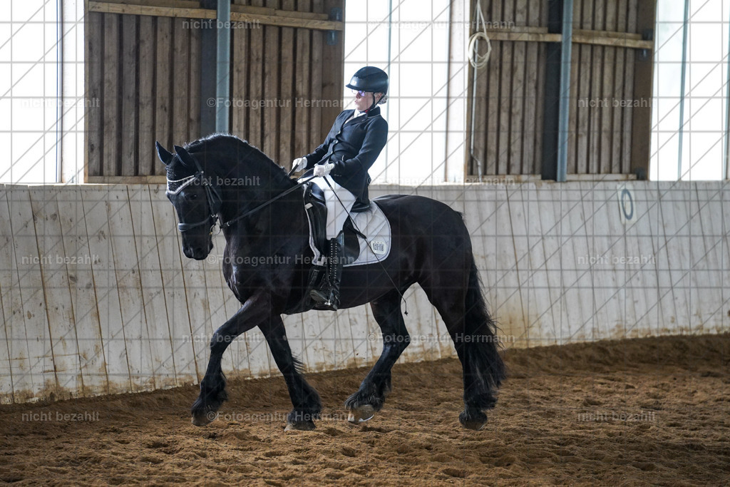 20230518-FAH03966 | Frühjahrsturnier, landberg am Lech, 2023, Reitclub Landsberg, Turnierbilder, Fotos Turnier Landsberg, Fotoagentur Herrmann, Turnierfotografen Bayern, reitsport Fotograf, Pferde Fotograf