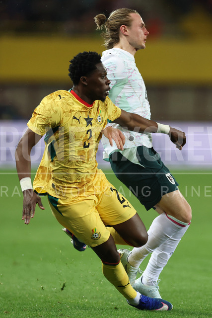 Austria vs Ghana – International Football Match    | VIENNA, AUSTRIA, 27.MAR.26 - SOCCER - OEFB international test match, Austria vs Ghana. The image shows Derrick Koehn (Ghana) and Patrick Wimmer (AUT).