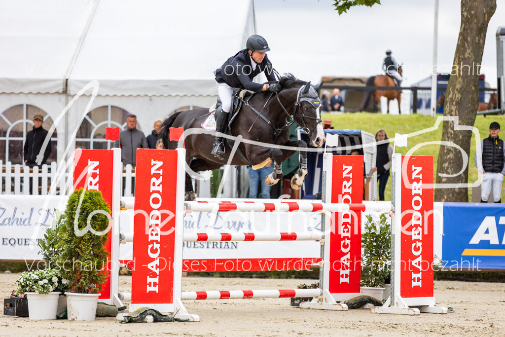 BHO-2PhSpr-M-5-2064 | MomenTaufnahmen Pferdesportfotos