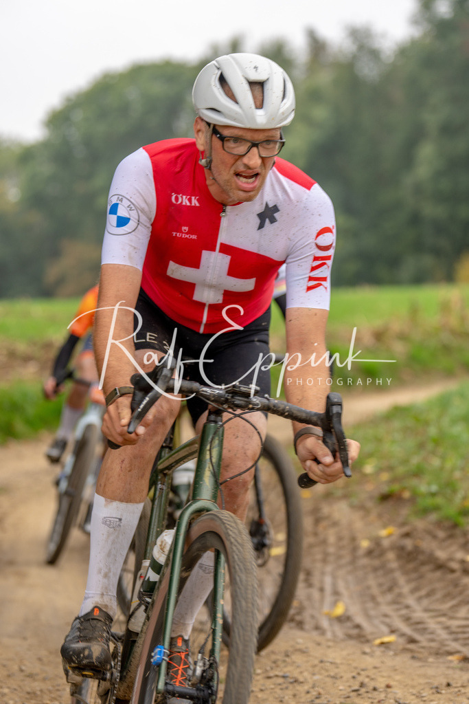 Ralf Eppink Photography 20251011_DSC02074 | Sportfotografie, Eventfotografie, Porträtfotografie, Radsport Fotograf, Triathlon Fotograf, Düsseldorf Fotograf, Köln Fotograf, Actionfotografie, Teamfotografie, Peoplefotografie, Business Portraits, Veranstaltungsfotografie, Reportagefotografie - Realisiert mit Pictrs.com