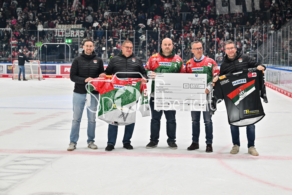 Augsburger Panther - Düsseldorfer EG | Scheckuebergabe Manufaktur / DEL: Augsburger Panther - Duesseldorfer EG, Curt Frenzel Stadion am 04.03.2025