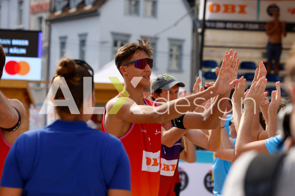 Obi BeachTour 2026 - Basel | BASEL, SWITZERLAND - JULY 19: LUC EMANUEL FLÜCKIGER (SUI) during the Obi BeachTour 2026 celebration at Barfüsserplatz on July 19, 2026 in Basel, Switzerland. - Realisiert mit Pictrs.com