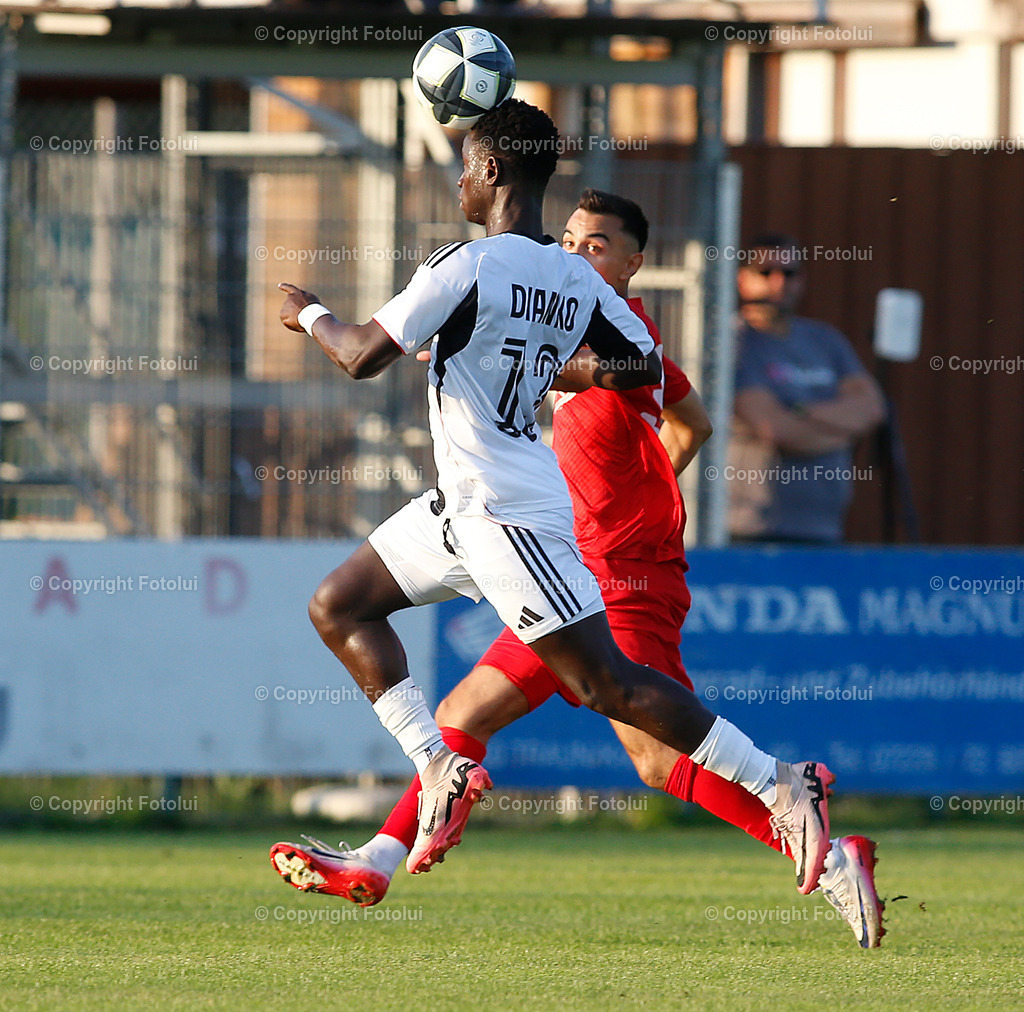 A_LUI_150825_04 | SPORT,FUSSBALL,REGIONALLIGA MITTE ASKOE OEDT-SPG LASK AMATEURE 15.08.2025 IM BILD : FILIP BRESKIC (OEDT) UND MAMADOU DIANKO (LASK/AMATEURE) FOTO.FOTLUI