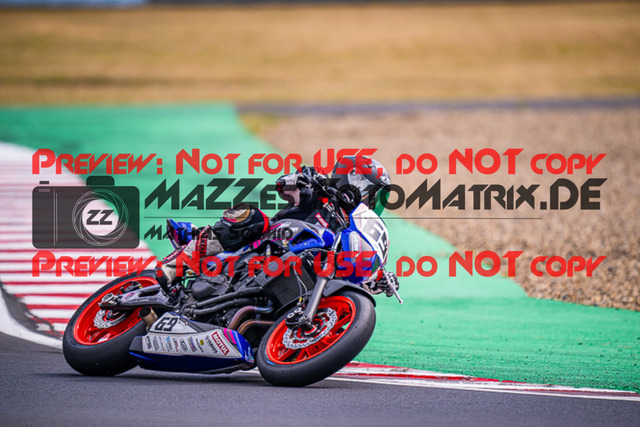 MaZZes_FotoMatrix_220625_0849 | TWINCUP