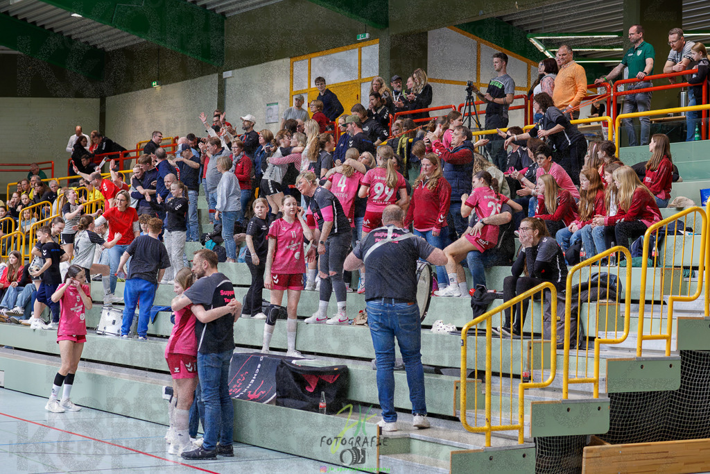 Hessenmeisterschaft wJC - Spiel um Platz 3; TuS Kriftel - SG Schenklengsfeld | Hessenmeisterschaft wJC - Spiel um Platz 3; TuS Kriftel - SG Schenklengsfeld am 22.03.2025 in Biedenkopf (Sporthalle Lahntalschule)Photo © 2025 - Jörg Heinrich - Realisiert mit Pictrs.com