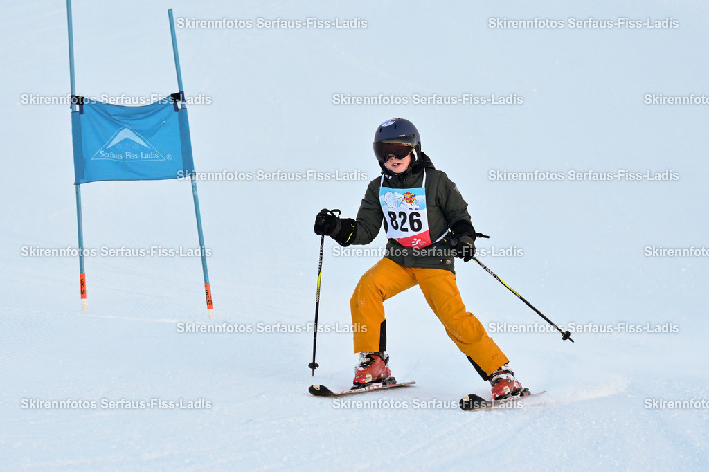 SRF_25.12.2025_0086 | Skirennfotos,Serfaus,Fiss,Ladis,Kinderskirennen,Winter,Tirol,Oberland,skirace,SFL,feelfree,weil wir's genießen,ski,Ski,skifahren,Sonnenplateau, - Realisiert mit Pictrs.com