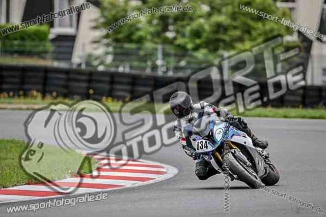 pubi9323 | Professionelle Fotos von Sportveranstaltungen, aber auch Hochzeiten und anderen Events. - Realisiert mit Pictrs.com