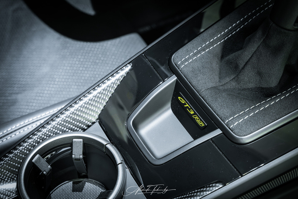 R6AT1040 _Alexander Tschuncky | Entdecken Sie die faszinierende Welt von Alexander Tschuncky Arts: Kreative Fotografie, atemberaubende Automobilkunst und hochwertiger Bilderdruck. Lassen Sie sich inspirieren! - Realisiert mit Pictrs.com