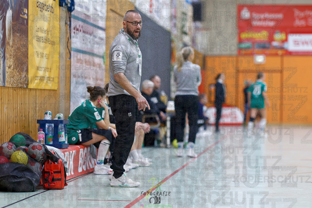 Jugenbundesliga wJB; HSG Kleenheim/Langgöns - SG Kappelwindeck/Steinbach | Jugenbundesliga wJB; HSG Kleenheim/Langgöns - SG Kappelwindeck/Steinbach am 23.11.2025 in Oberkleen (Weidig-Halle)Photo © 2025 - Jörg Heinrich - Realisiert mit Pictrs.com