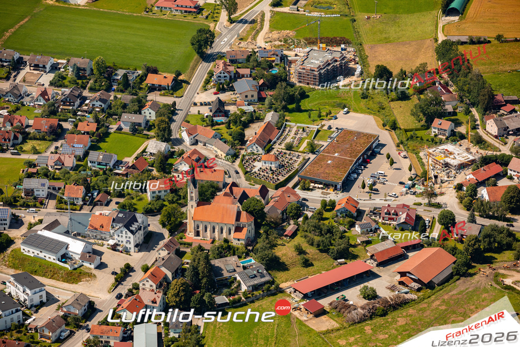 Das Luftbild zeigt :  Ried - Die Luftaufnahme wurde 2024 vom UL-Flugzeug aus erstellt ( keine Drohne ) - Hochauflösende Luftaufnahme - Für grossformatige Ausdrucke geeignet. Die Geschenkidee !Mit Lizenz und Bildrechte bestellbar