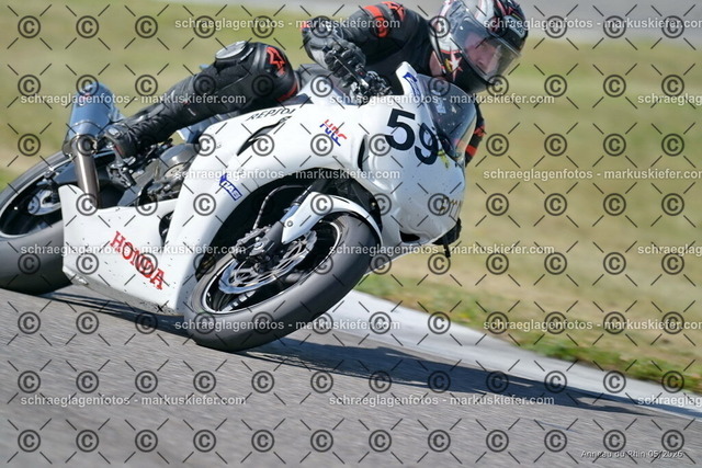 26BT02-0491 | markuskiefer.com - Realisiert mit Pictrs.com
