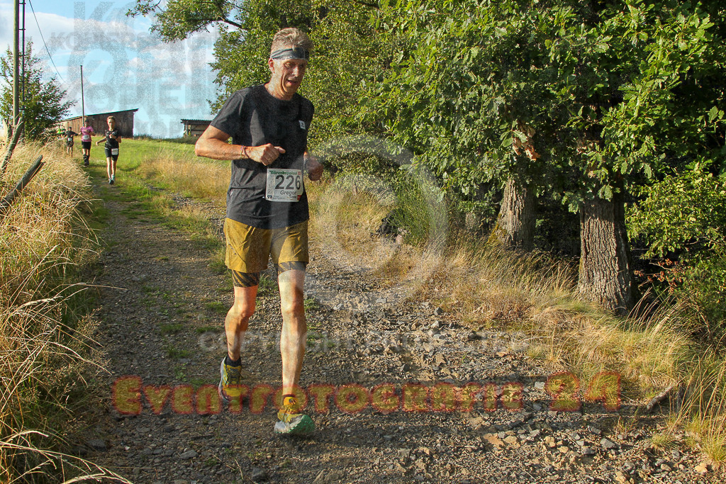 250801_1919_EV4_8516 | Sportfotografie im Rhein-Sieg Kreis, Köln, Bonn, NRW, Rheinland Pfalz, Hessen, etc. Unser Tätigkeitsfeld umfasst den Laufsport vom Volkslauf über den Marathon, Duathlon, Triathon bis zum Ultralauf wie Kölnpfad Ultra oder Schindertrail.