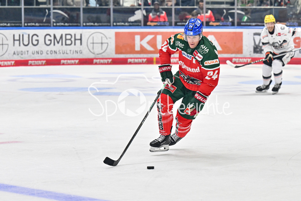 Augsburger Panther - Löwen Frankfurt | am Puck T. J. TREVELYAN (Augsburger Panther #24) / Freisteller / Einzelfot / DEL: Augsburger Panther - Löwen Frankfurt, Curt Frenzel Stadiom am 11.10.2024