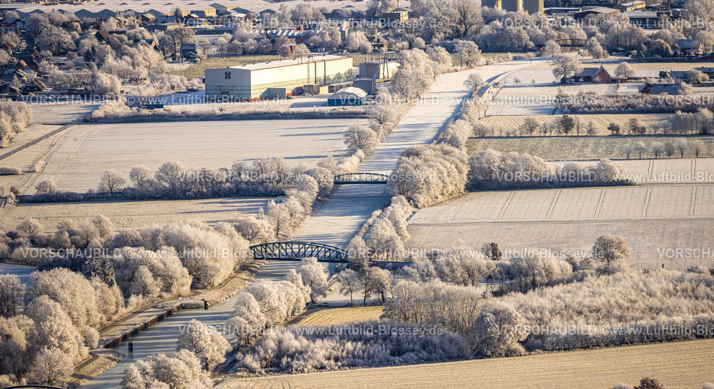 Hamm221202574 | Luftbild, Winterliche Landschaft und Brücken über vereisten Datteln-Hamm-Kanal, Uentrop, Hamm, Ruhrgebiet, Nordrhein-Westfalen, Deutschland