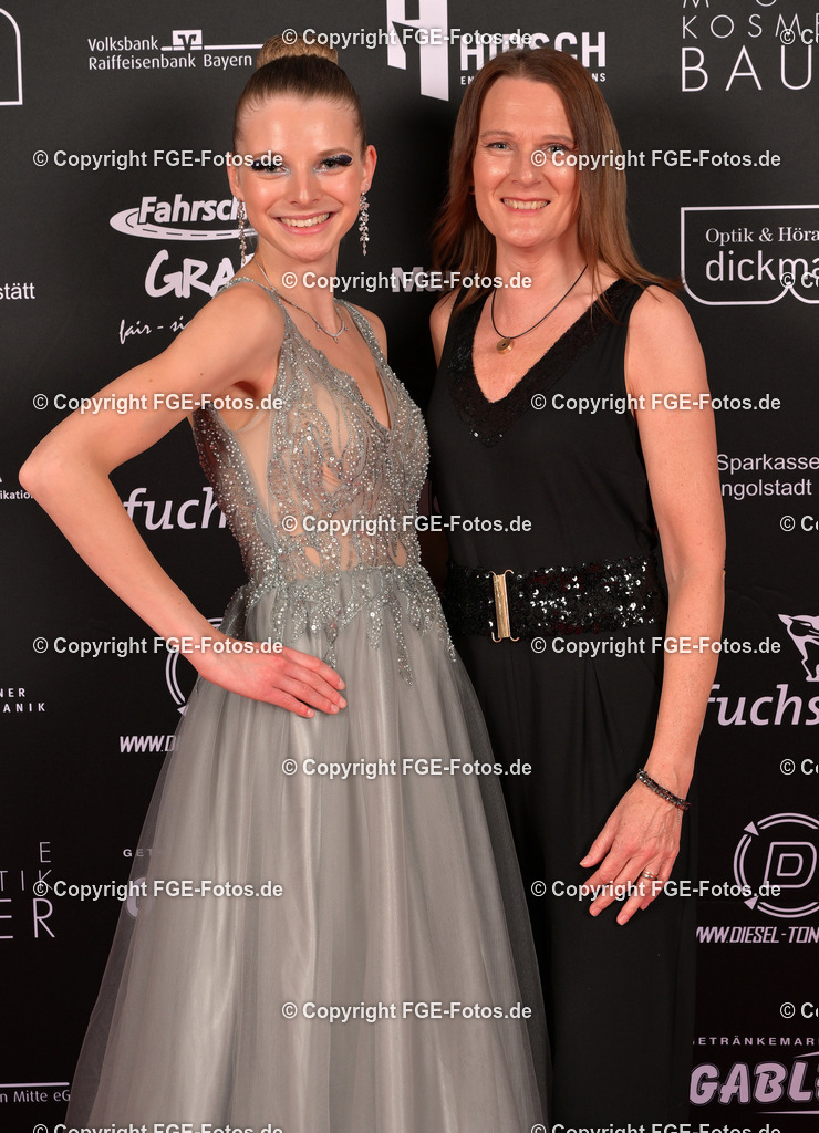 20240114-fge-fotos-0559 | Eröffnungsball der FGE am 14.01.2024 im Alten Stadttheater in Eichstätt. - Realisiert mit Pictrs.com