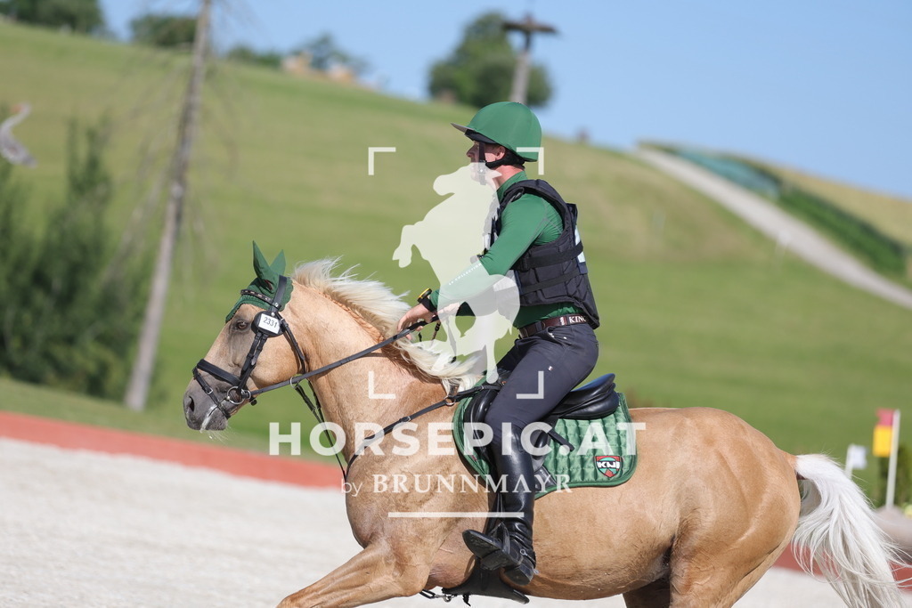 0P6A6272 | Willkommen bei Brunnmayr - Design & Fotografie – Ihrem Spezialisten für Reitturniere und Pferdeveranstaltungen in Oberösterreich, Salzburg und Bayern! Seit über 17 Jahren sind wir leidenschaftlich dabei.