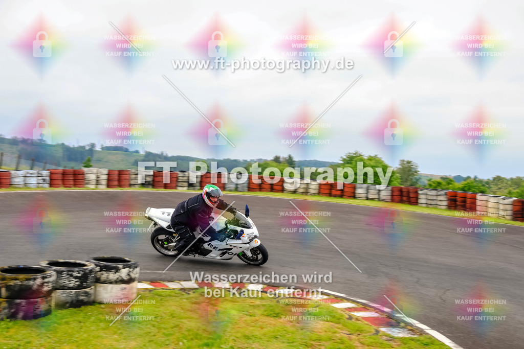 OBK-5743 | Hier findet Ihr Bilder von Touristenfahrten auf der Nürburgring Nordschleife oder von anderen Veranstaltungen die ich besucht habe. Viel Spass beim Durch Schauen 