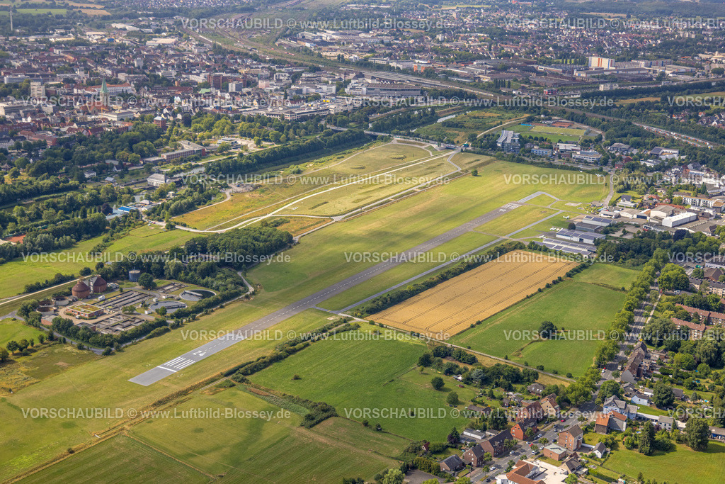 Hamm250700549Heessen | Luftbild, Flugplatz Lippewiesen mit Startbahn und Landebahn, links Kläranlage Hamm Mattenbecke, hinten der Hbf Hauptbahnhof Hamm, Stadtbezirk Heessen, Hamm, Ruhrgebiet, Nordrhein-Westfalen, Deutschland