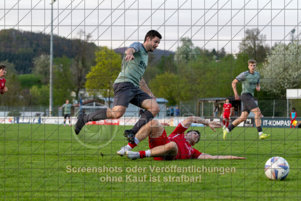 20260416_200650_0210 | Jonathan Sedelmayer (1.FC Donzdorf #13)1.FC Donzdorf (türkis) vs. TSV Weilheim (rot), Fußball, Bezirkspokal - Bezirk Neckar/Fils, Viertelfinale, Saison 2025/2026, Rasenplatz Lautertal Stadion, Süßener Straße 16, 73072 Donzdorf, 16.04.2026 - 19:30 Uhr,Foto: PhotoPeet / Sport- &amp; Eventfotografie / Peter Harich