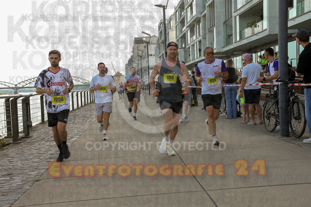 250920_1449_EX1_7718 | Sportfotografie im Rhein-Sieg Kreis, Köln, Bonn, NRW, Rheinland Pfalz, Hessen, etc. Unser Tätigkeitsfeld umfasst den Laufsport vom Volkslauf über den Marathon, Duathlon, Triathon bis zum Ultralauf wie Kölnpfad Ultra oder Schindertrail.