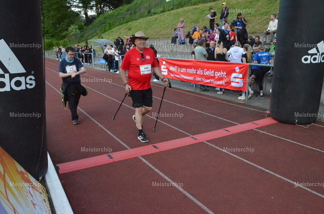 19-57-21_ | Meisterchip Fotoshop - Realisiert mit Pictrs.com