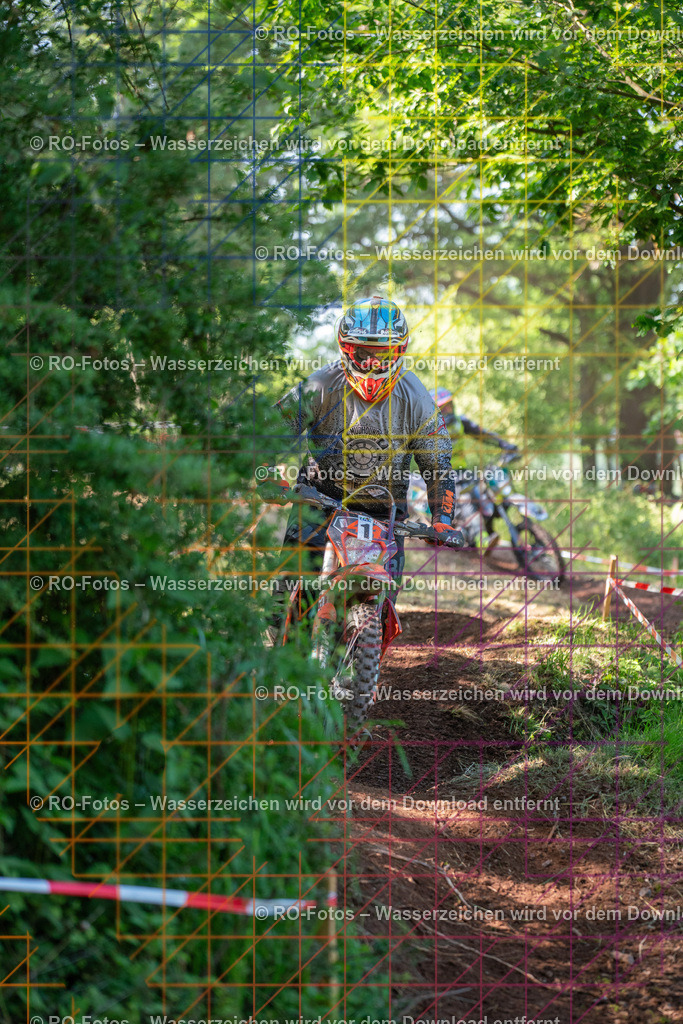 Wolfshausen 3 Lauf -1687 | Sportfotografie von RO-Fotos: Motorsport, Motocross, Enduro, Laufveranstaltungen und Triathlon. Professionelle Fotos von Sportlern und Events. - Realisiert mit Pictrs.com