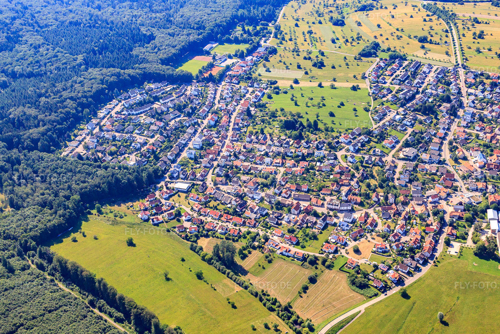 Luftbild: Ortsansicht von Osten im Ortsteil Schöllbronn in Ettlingen im Bundesland Baden-Württemberg in Deutschland. Foto: IMG_42323.jpg vom 27.06.2011 durch Werner Riehm/FLY-FOTO.de – Auflösung des Originals: 4752 x 3168 px