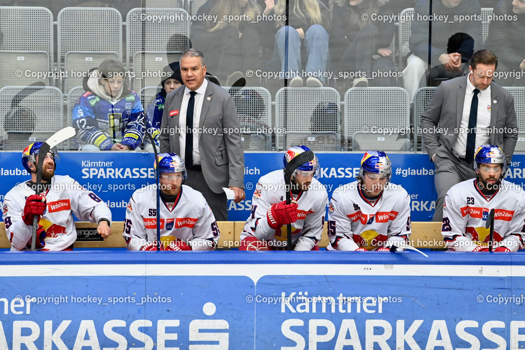 EC IDM Wärmepumpen VSV vs. EC Red Bull VSV | Spielerbank EC Red Bull Salzburg, Headcoach EC Red Bull Salzburg MANNY VIVEIROS, Asisstentcoach EC Red Bull Salzburg Daniel Petersson, EC IDM Wärmepumpen VSV vs. EC Red Bull VSV, EC IDM Wärmepumpen VSV vs. EC Red Bull Salzburg am 16.01.2026 in Villach (Stadthalle Villach), Austria, (Photo by Bernd Stefan)