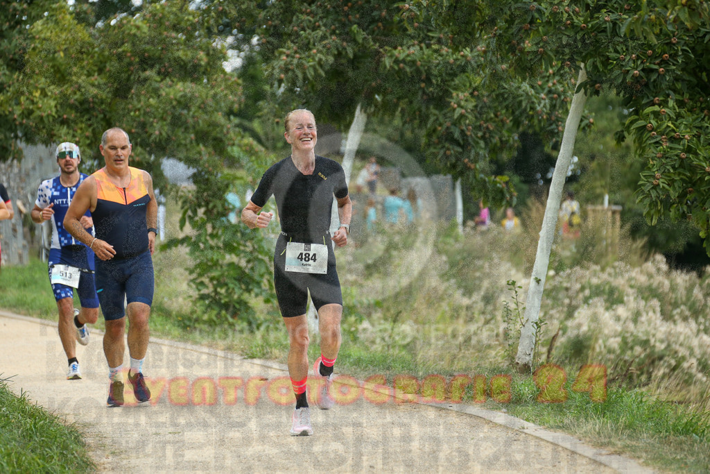 250824_1358_EX1_4458 | Sportfotografie im Rhein-Sieg Kreis, Köln, Bonn, NRW, Rheinland Pfalz, Hessen, etc. Unser Tätigkeitsfeld umfasst den Laufsport vom Volkslauf über den Marathon, Duathlon, Triathon bis zum Ultralauf wie Kölnpfad Ultra oder Schindertrail.