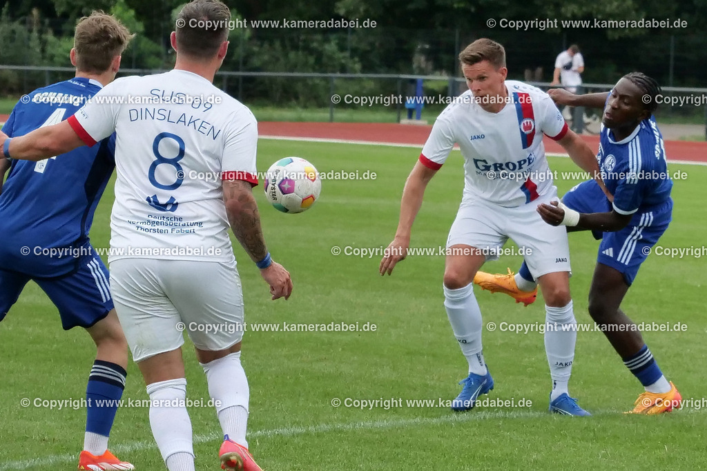 Fußball : Testspiel : SuS 09 Dinslaken - Schalke 04 U 19 am 25.07.2024 | Foto : Jochen Emde / www.kameradabei.de - Realisiert mit Pictrs.com