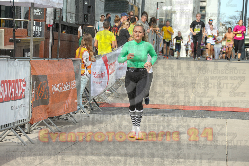250920_1334_EX1_5553 | Sportfotografie im Rhein-Sieg Kreis, Köln, Bonn, NRW, Rheinland Pfalz, Hessen, etc. Unser Tätigkeitsfeld umfasst den Laufsport vom Volkslauf über den Marathon, Duathlon, Triathon bis zum Ultralauf wie Kölnpfad Ultra oder Schindertrail.