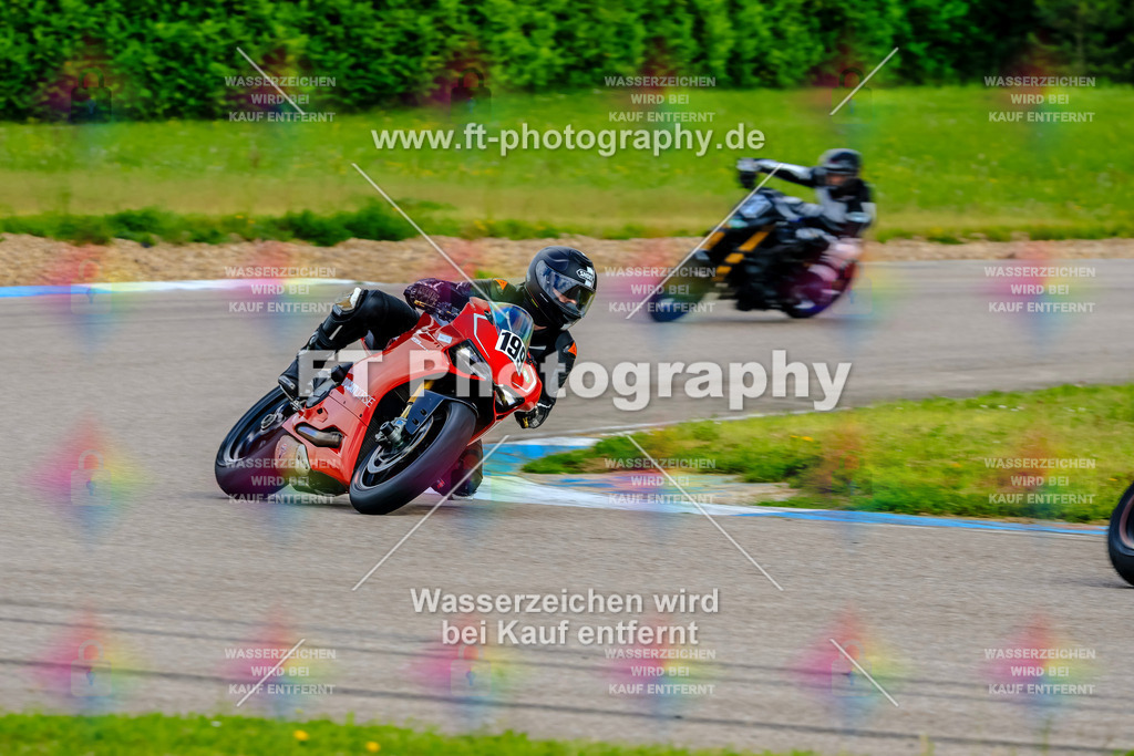 MotoTeam-8886 | Hier findet Ihr Bilder von Touristenfahrten auf der Nürburgring Nordschleife oder von anderen Veranstaltungen die ich besucht habe. Viel Spass beim Durch Schauen 