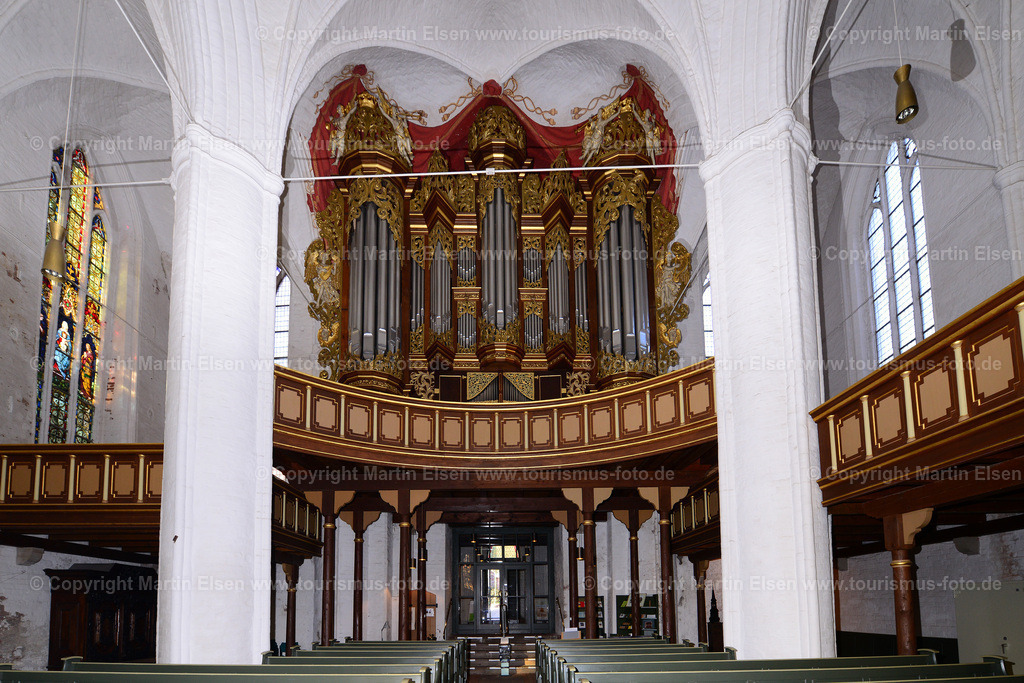 Stade Wilhadi Kirche_ELS_4818a | Fotos aus den Touristenorten aus Norddeutschland. - Realisiert mit Pictrs.com