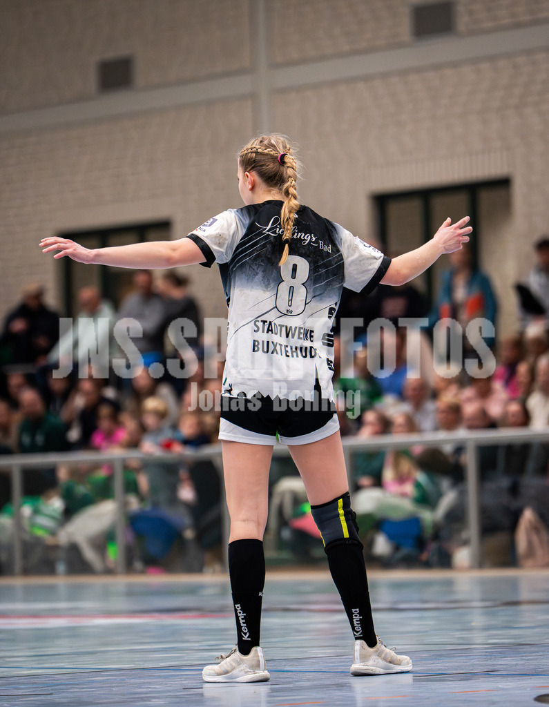 Handball I Frauen I Saison 2025-2026 I 3. Liga Staffel Nord I 13. Spieltag I SC SFN Vechta -Buxtehuder SV II-30 | Leni Stolle (8, Buxtehuder SV II) - Realisiert mit Pictrs.com