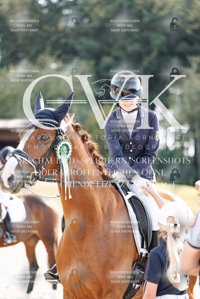 CK901765 | Turnierfotografie Pferdefotografie Trier Rheinland-Pfalz Pferdesport Reitsport Tierfotografie Sportfotografie Pferdevideo Pferdevideografie Equestrianvideography equestrianphotography  - Realisiert mit Pictrs.com