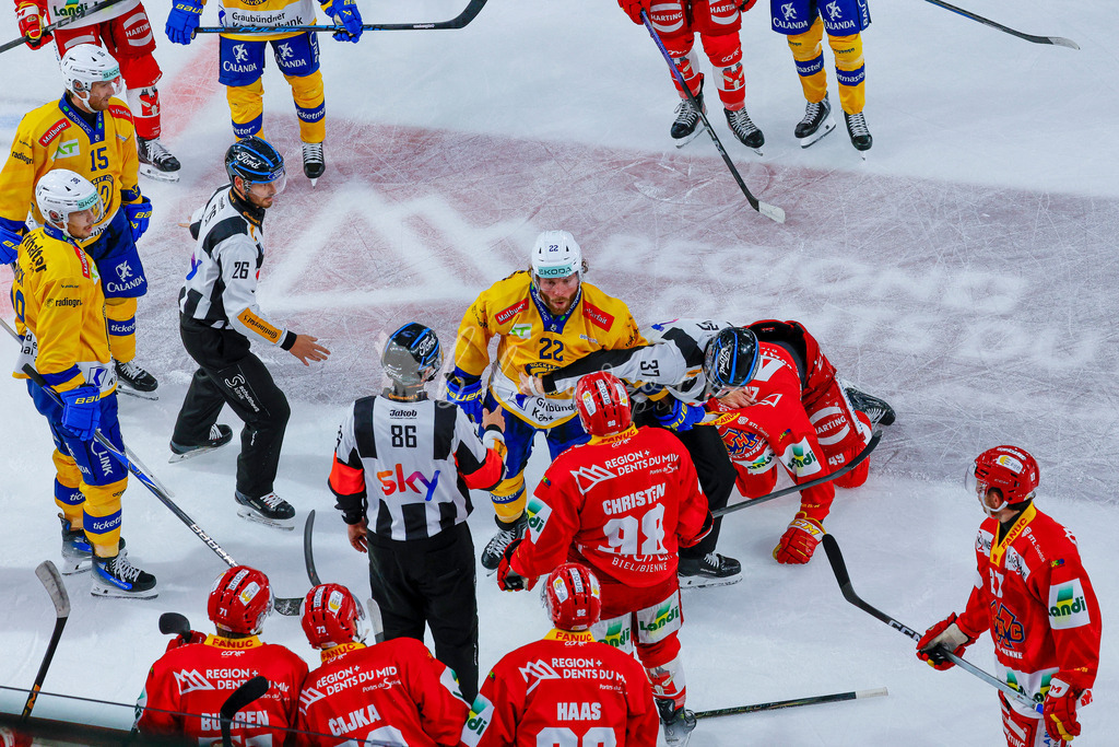 09112025_EHCB vs HCD_wb-1420 | Sportbilder, Sportfotograf, Hochzeits- und Eventfotografin, Flugshows, Portraits und Tiershooting, Aviation, Downhill, Nationalleague, Swissleague, International