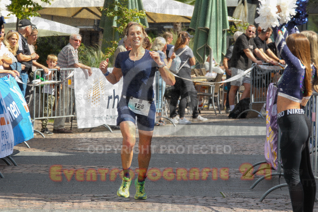 250824_1243_EV4_9434 | Sportfotografie im Rhein-Sieg Kreis, Köln, Bonn, NRW, Rheinland Pfalz, Hessen, etc. Unser Tätigkeitsfeld umfasst den Laufsport vom Volkslauf über den Marathon, Duathlon, Triathon bis zum Ultralauf wie Kölnpfad Ultra oder Schindertrail.