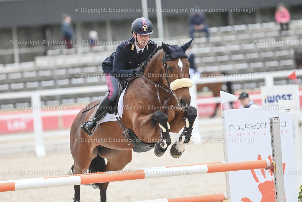 20230514_CCI4_Springen_0140 | equistock