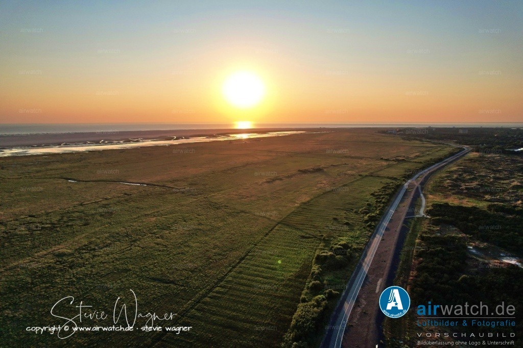 St.Peter-Ording - Boehl | Entdecken Sie atemberaubende Luftbilder und Fotografien auf airwatch.de - Tauchen Sie ein in eine Welt voller faszinierender Aufnahmen aus der Vogelperspektive.
