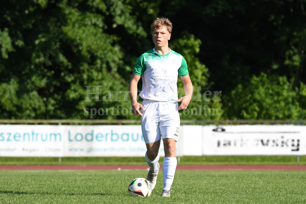 SpVgg GW Deggendorf : TSV Oberschneiding | Testspiel 20.06.2026Luca Frank (SpVgg GW Deggendorf #13) - Realisiert mit Pictrs.com
