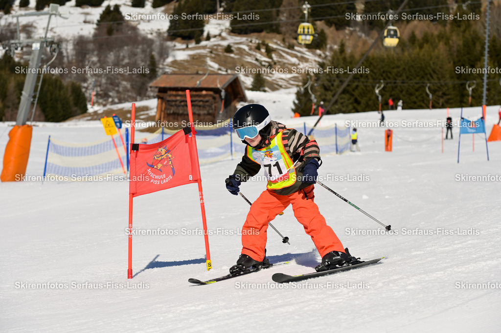 SRF_27.02.2026_170 | Skirennfotos,Serfaus,Fiss,Ladis,Kinderskirennen,Winter,Tirol,Oberland,skirace,SFL,feelfree,weil wir's genießen,ski,Ski,skifahren,Sonnenplateau, - Realisiert mit Pictrs.com
