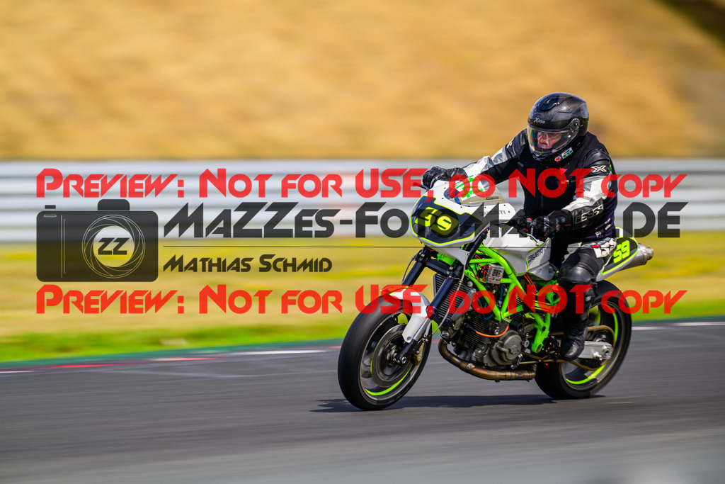 MaZZes_FotoMatrix_240725_6007705_3379 | GRUEN