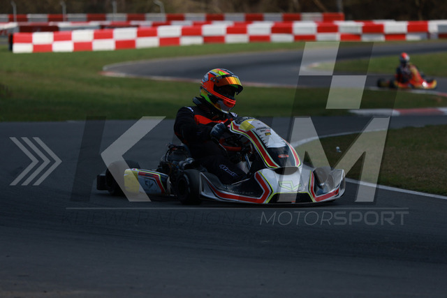 0DKP1734 | Kliewer Motion & Motorsport - Realisiert mit Pictrs.com