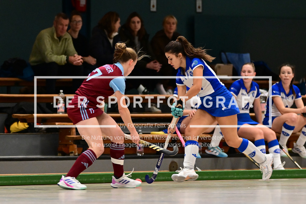 Hockey I Frauen I Halle 2024-2025 I 1. Bundesliga Nord I 7. Spieltag I Großflottbeker THGC - UHC Hamburg I 033604 | Der Sportfotograf. - Realisiert mit Pictrs.com