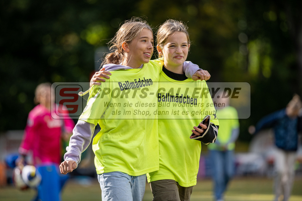 SFE_20221008_0100 | 1. Bundesliga Hockey Damen Rot-Weiss Köln - Harvestehuder THC am 08.10.2022 in Köln (KTHC Stadion Rot-Weiss Köln Tennis and Hockey Club), Photo: Stephan Fehrmann 2022 (Sports-Gallery)