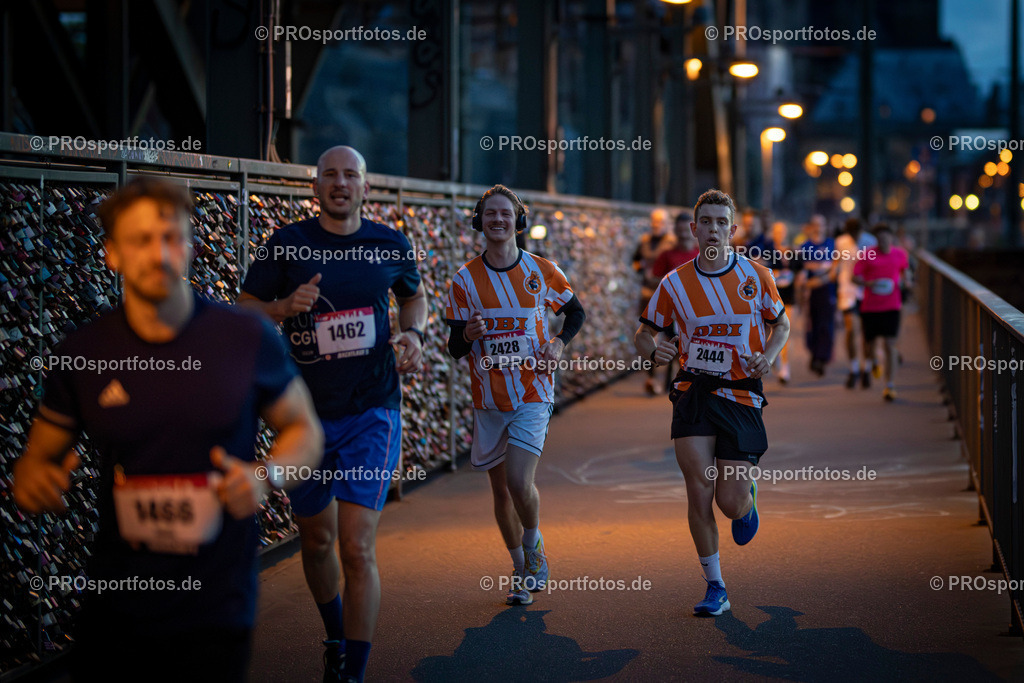 22. Nachtlauf des ASV Koeln; Koeln, 28.05.25 | Impressionen vom 22. Nachtlauf des ASV Koeln am 28.05.25 in der Altstadt von Koeln (Deutschland). Foto: BEAUTIFUL SPORTS/Bernd Hoffmann