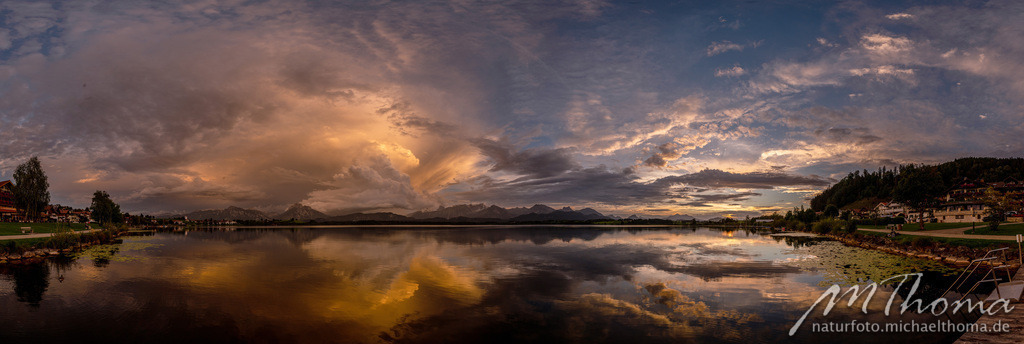 Abendliche Wetterwechselstimmung am Hopfensee | Dies ist der Online-Shop von naturfoto.michaelthoma.de. Ich bin leidenschaftlicher Naturfotograf und fotografiere von der Andromedagalaxie bis zum Zwergtaucher, von der Ameise bis zum Orionnebel alles was mit Natur zu tun hat. Hier kann eine Auswahl meine - Realisiert mit Pictrs.com