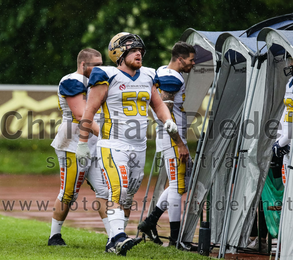 2022-05-29_032_Erding_Bulls_gegen_Nuernberg_Rams | Erding, Deutschland, 29.05.2022:
Fußball, Regionalliga 2022, 5. Spieltag, Erding Bulls gegen Nürnberg Rams, Endergebnis: 10:16

Matthäus Mederer (Erding Bulls, #56)

Foto: Christian Riedel / fotografie-riedel.net